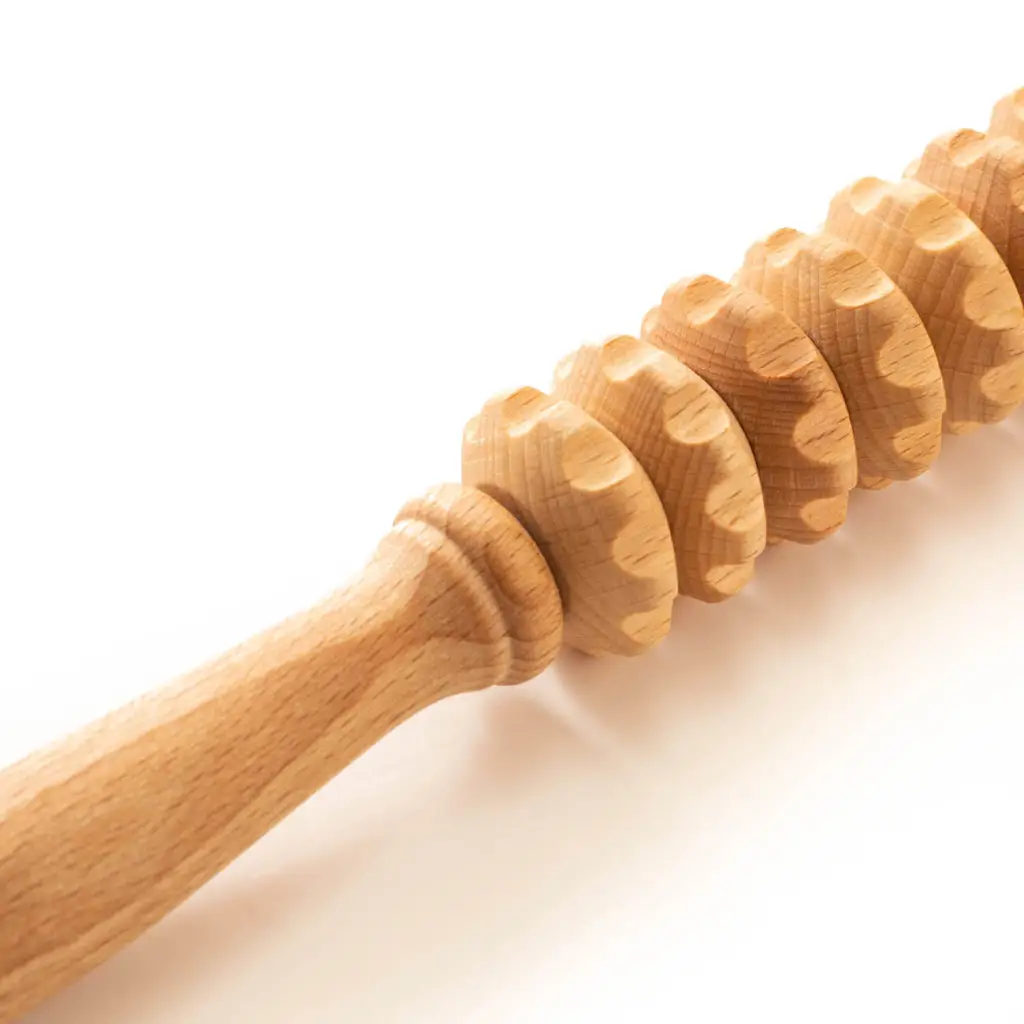 Wooden Pet Massager Tool - Relaxation and Wellness for Your Beloved Pets - Image 3